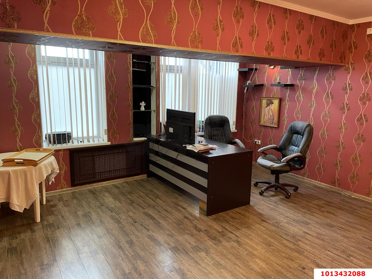 Фото №3: Торговое помещение 290 м² - Краснодар, Сельскохозяйственный Институт, ул. Алма-Атинская, 148