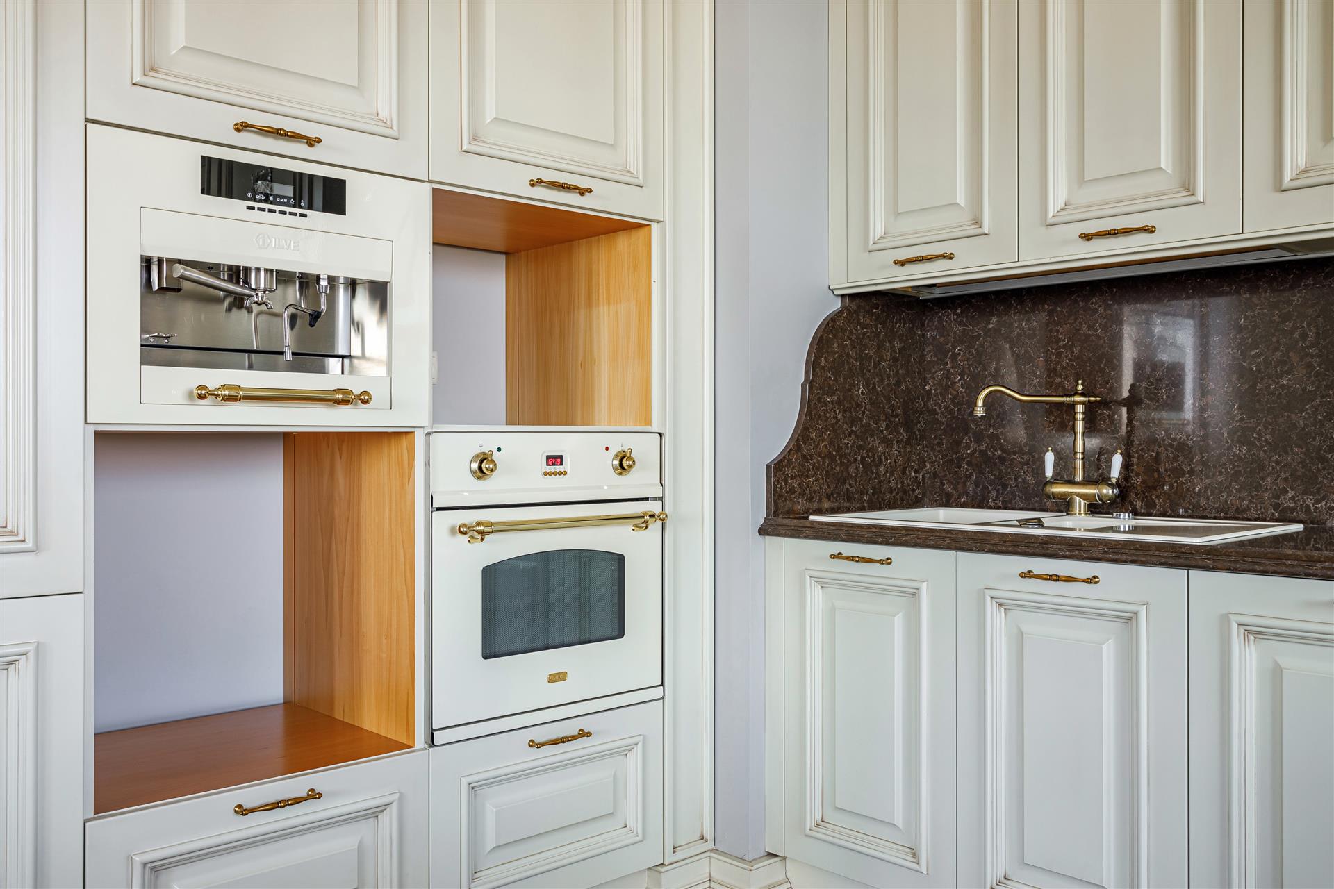 Фото №16: 3-комнатная квартира 150 м² - Краснодар, Центральный внутригородской округ, Западный внутригородской округ, мкр. Центральный, ул. Кубанская набережная, 37