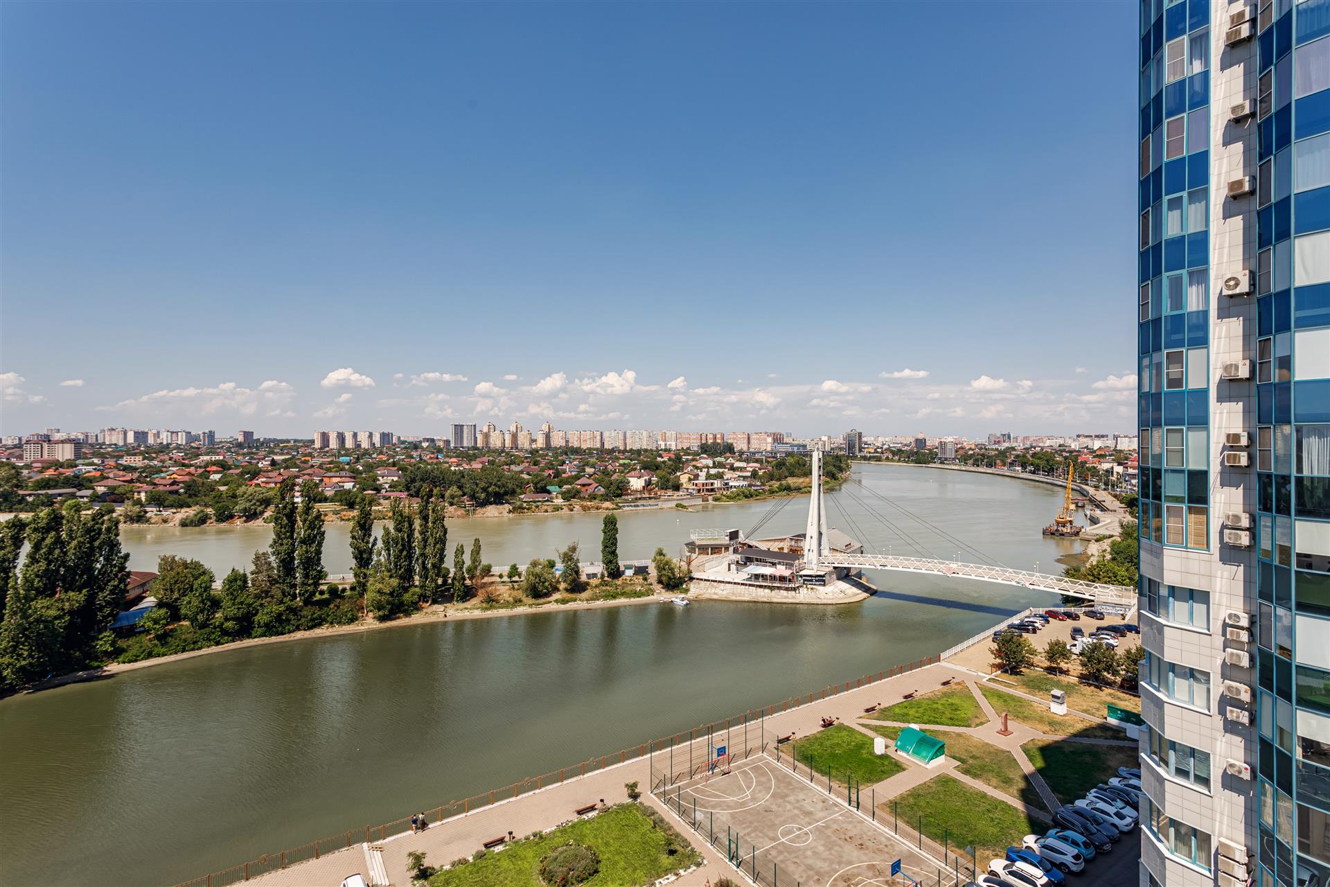 Фото №28: 3-комнатная квартира 150 м² - Краснодар, Центральный внутригородской округ, Западный внутригородской округ, мкр. Центральный, ул. Кубанская набережная, 37