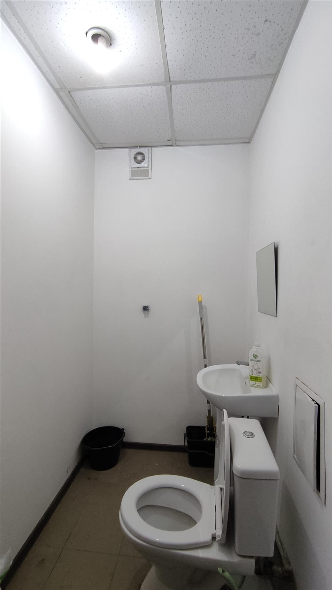 Фото №2: Коммерция 71 м² - Краснодар, Прикубанский внутригородской округ, Музыкальный, мкр. Завод Радиоизмерительных Приборов, ул. имени С.С. Прокофьева, 3А