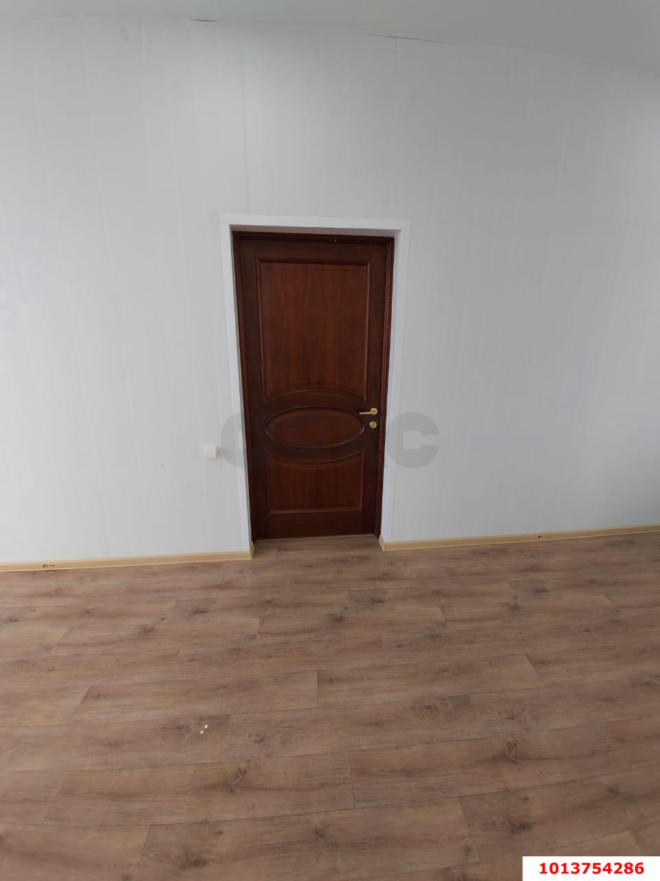 Фото №6: Торговое помещение 24 м² - Краснодар, Юбилейный, пр-кт Чекистов, 17Е