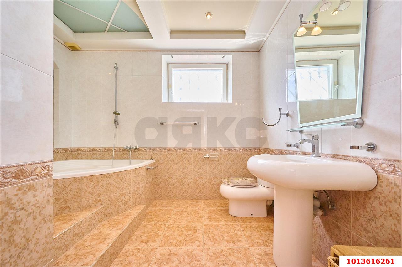 Фото №11: Дом 328 м² + 7.25 сот. - Краснодар, Прикубанский внутригородской округ, мкр. Краевая Клиническая Больница, ул. Памирская, 5