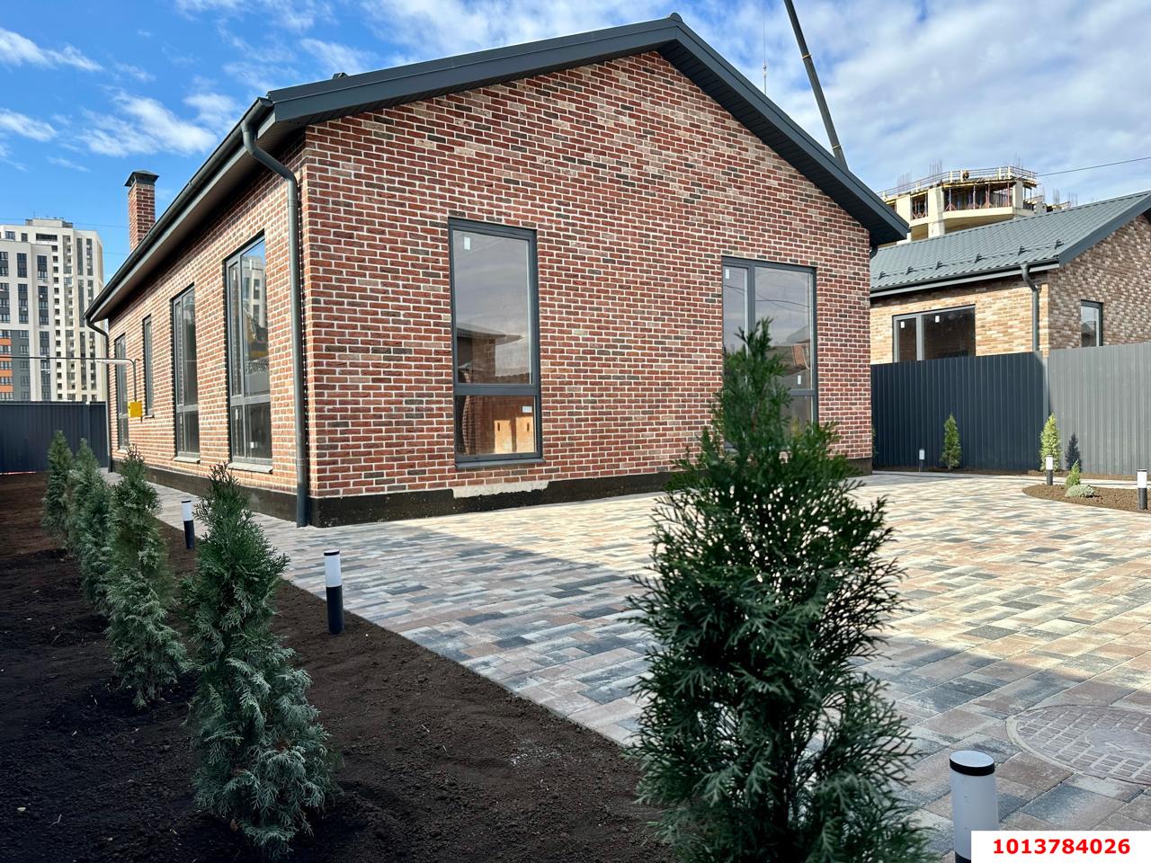 Фото №2: Дом 131 м² + 4.5 сот. - Краснодар, коттеджный  Кореновская Усадьба, пр-д Чистопрудный, 21