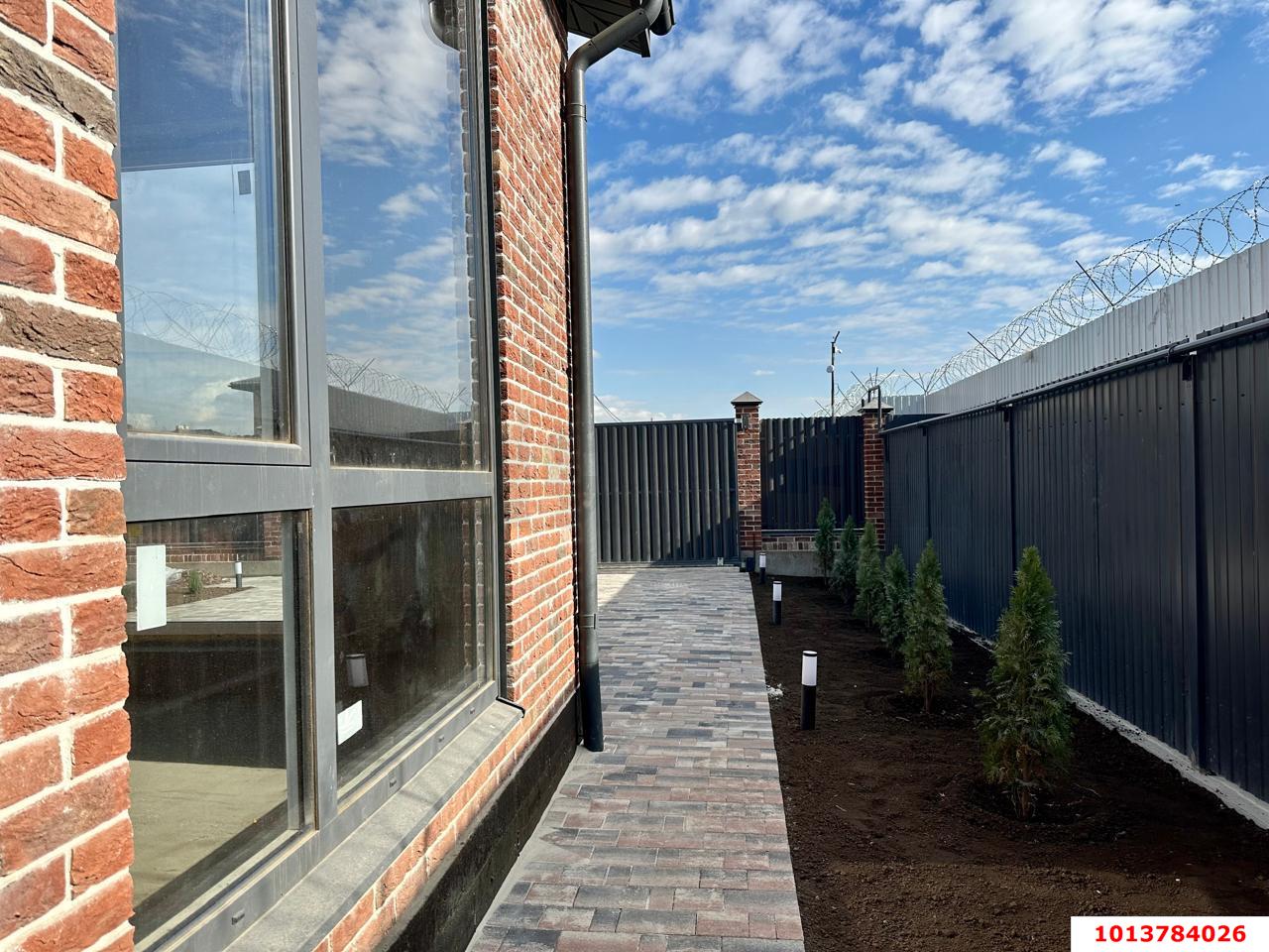 Фото №11: Дом 131 м² + 4.5 сот. - Краснодар, Прикубанский внутригородской округ, п. коттеджный  Кореновская Усадьба, пр-д Чистопрудный, 21