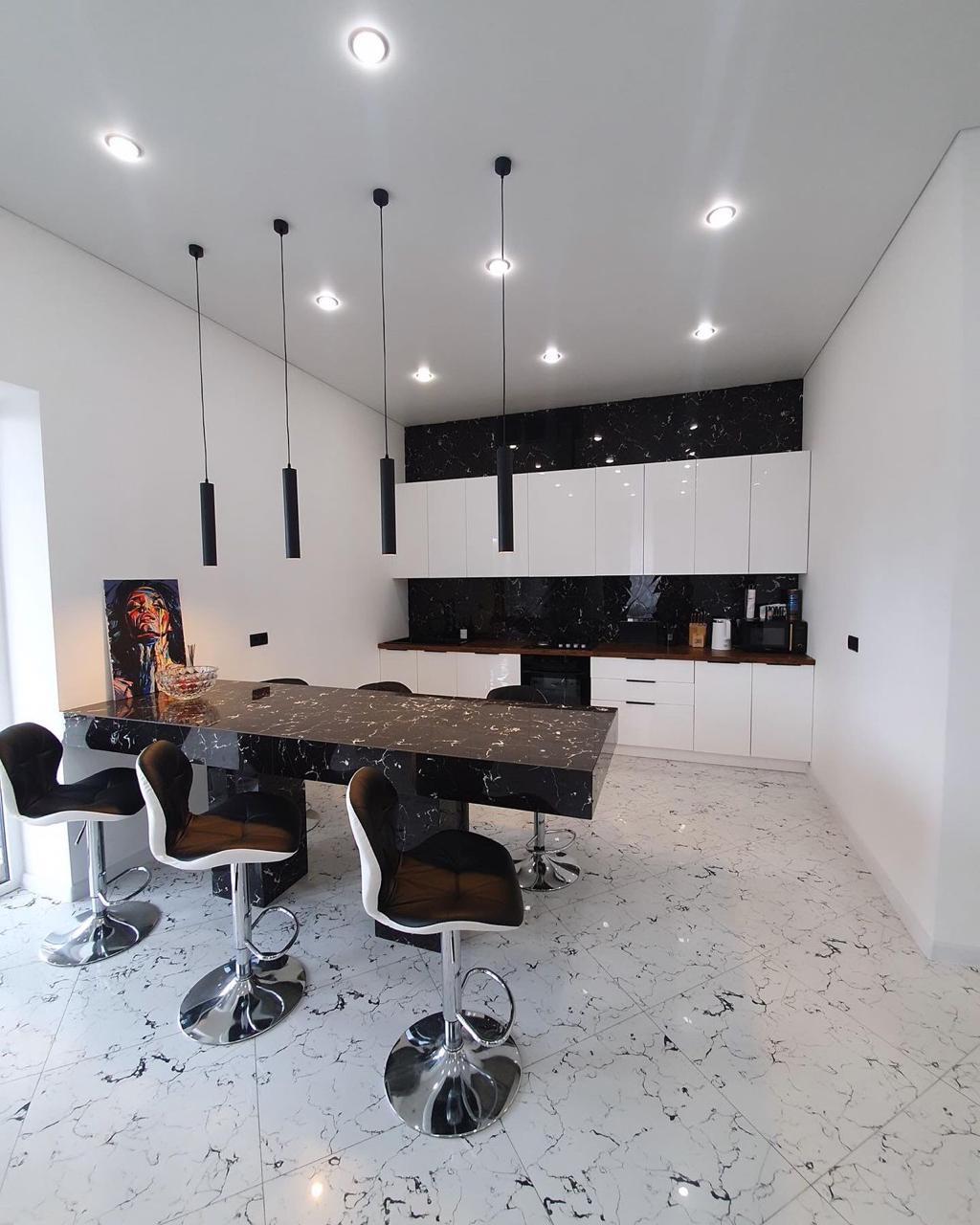 Фото №1: Дом 404 м² + 20 сот. - Старобжегокай, ул. Набережная, 14/1