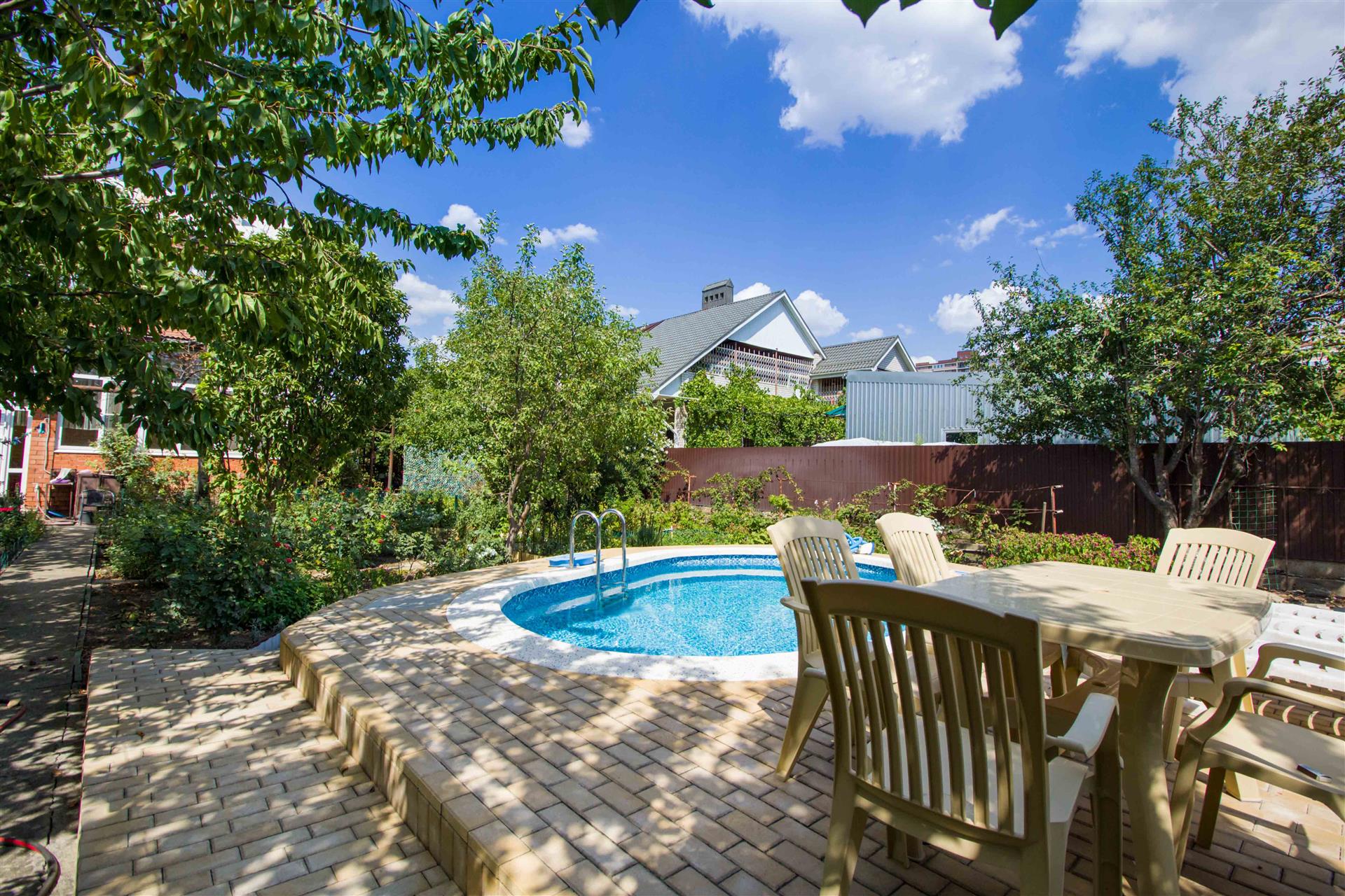 Фото №2: Дом 410 м² + 10 сот. - Краснодар, ул. им. Ягодина М. Д., 67