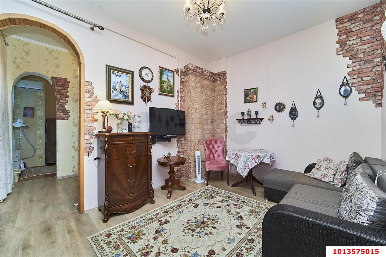 Фото №9: 3-комнатная квартира 46 м² - Краснодар, Центральный внутригородской округ, мкр. Центральный, пер. Насыпной, 18