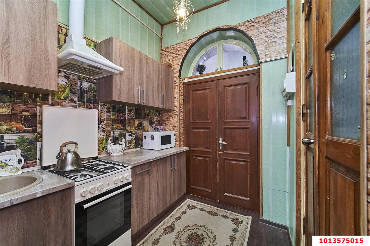 Фото №6: 3-комнатная квартира 46 м² - Краснодар, Центральный внутригородской округ, мкр. Центральный, пер. Насыпной, 18