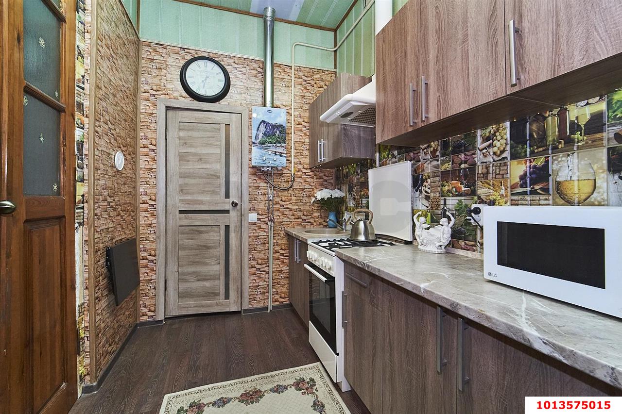 Фото №5: 3-комнатная квартира 46 м² - Краснодар, Центральный внутригородской округ, мкр. Центральный, пер. Насыпной, 18