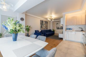 Фото №5: 2-комнатная квартира 100 м² - Краснодар, мкр. Центральный, ул. Будённого, 129