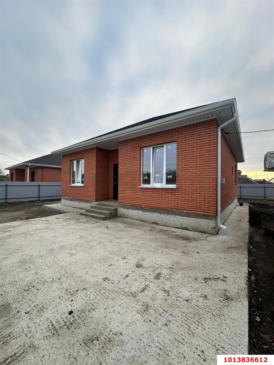 Фото №1: Дом 120 м² + 4.8 сот. - Медвёдовская, Прикубанский внутригородской округ, мкр. Восточно-Кругликовский, ул. Продольная, 13