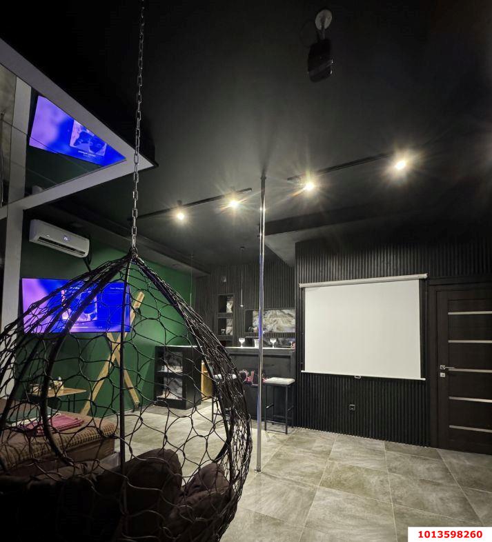 Фото №5: Торговое помещение 38 м² - Российский, Прикубанский внутригородской округ, ул. имени В.М. Комарова, 106Б