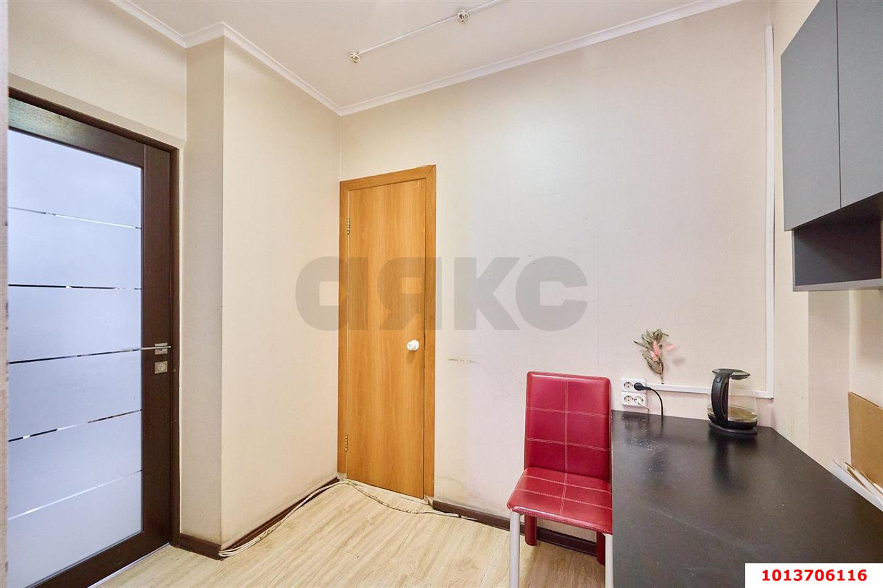 Фото №9: Торговое помещение 41 м² - Краснодар, Московский, ул. Карякина, 15