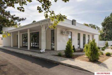 Фото №1: Отдельное здание 380 м² - Крымск, ул. Свердлова, 11А