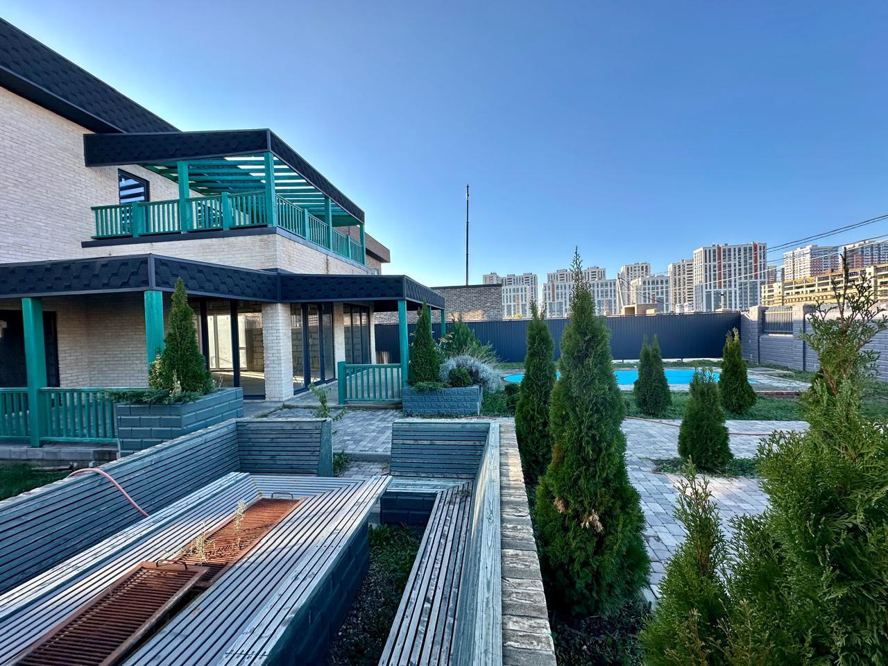 Фото №2: Дом 295 м² + 6.71 сот. - Краснодар, Прикубанский внутригородской округ, мкр. 2-я Площадка, ул. Лиговская, 21