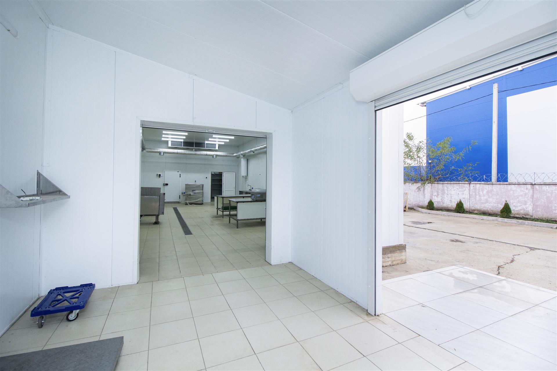 Фото №9: Коммерция 391 м² - Новотитаровская