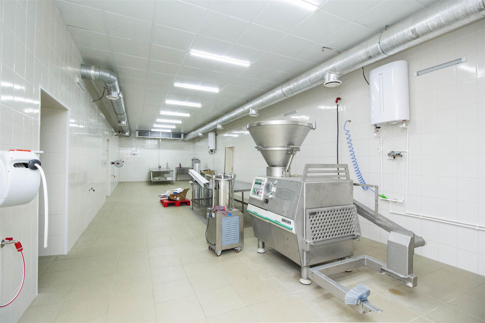 Фото №1: Коммерция 391 м² - Новотитаровская