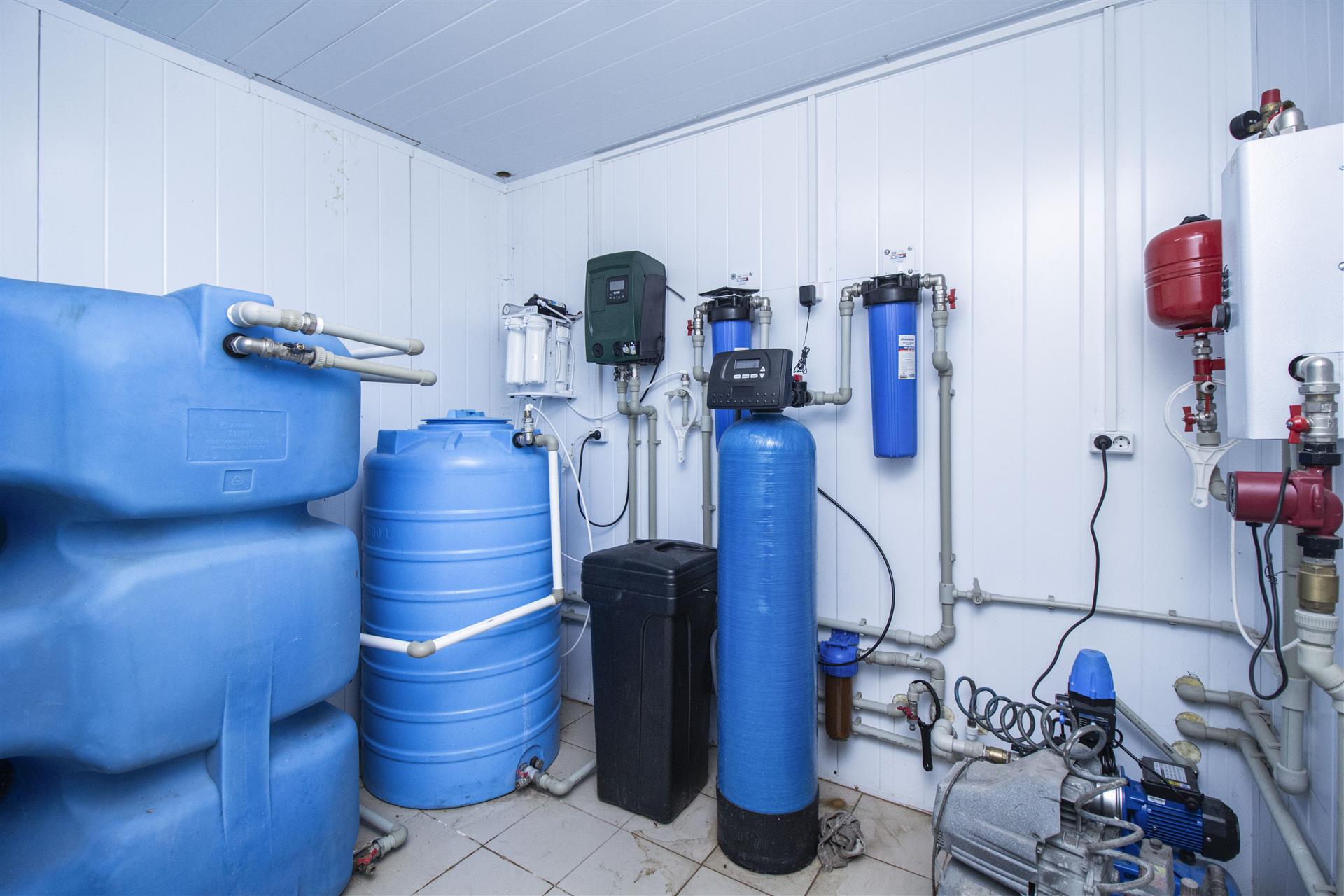 Фото №16: Коммерция 391 м² - Новотитаровская