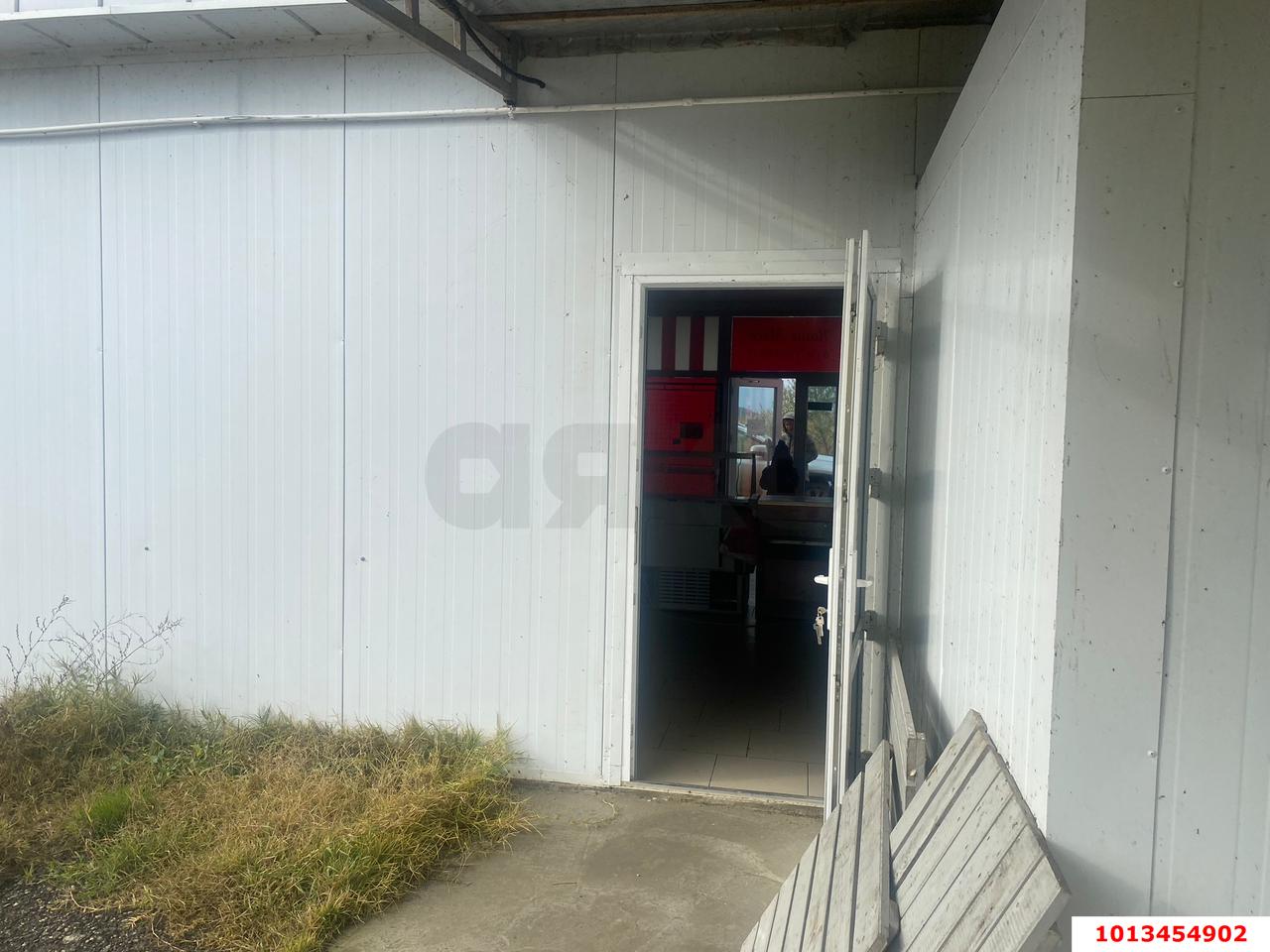 Фото №9: Коммерция 81 м² - Голубицкая, мкр. Карасунский внутригородской округ, ул. Восточная, 36