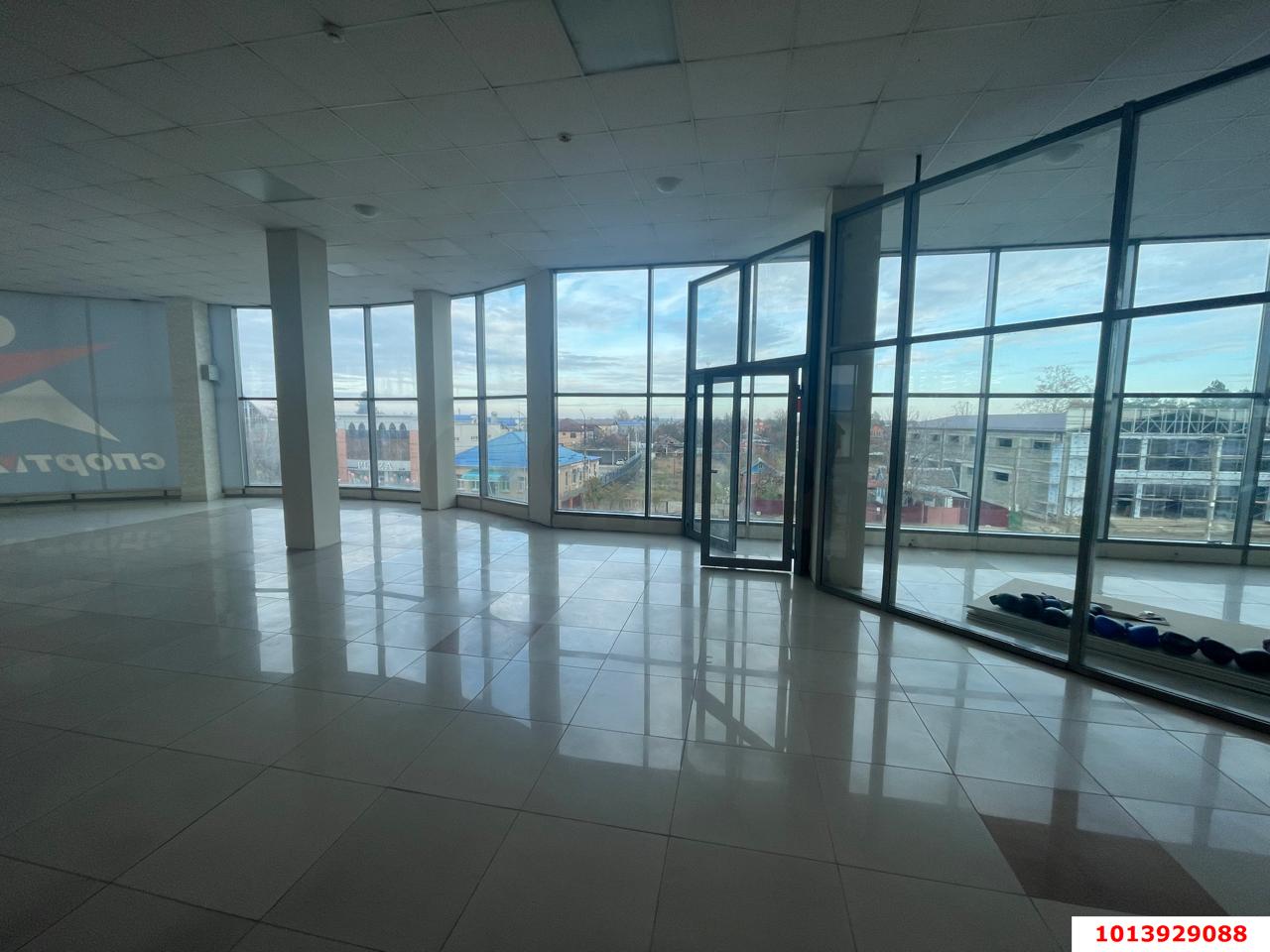 Фото №5: Торговое помещение 680 м² - Белореченск, ул. Мира, 75