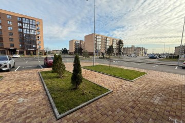 Фото №4: Торговое помещение 98 м² - Южный, мкр. жилой комплекс История-2, ул. Казачья, 6к2