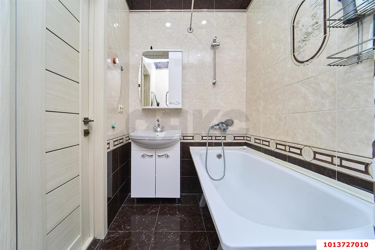 Фото №11: 2-комнатная квартира 68 м² - Краснодар, Центральный, ул. Коммунаров, 270