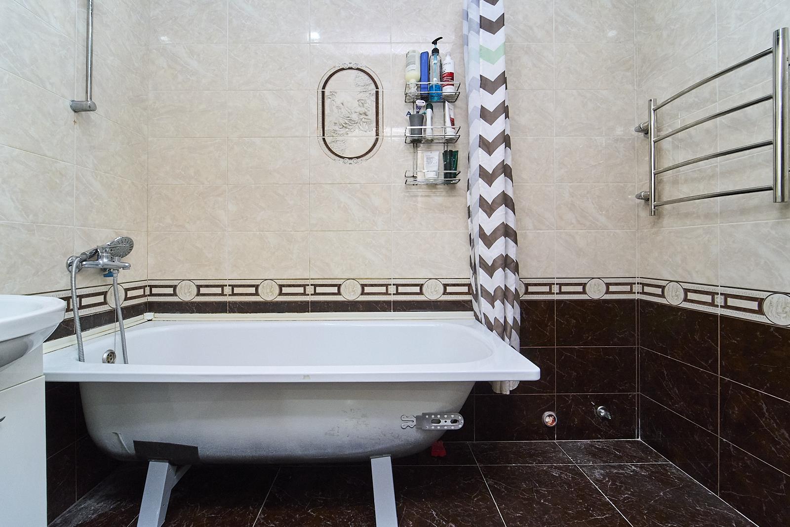 Фото №12: 2-комнатная квартира 68 м² - Краснодар, Центральный внутригородской округ, мкр. Центральный, ул. Коммунаров, 270