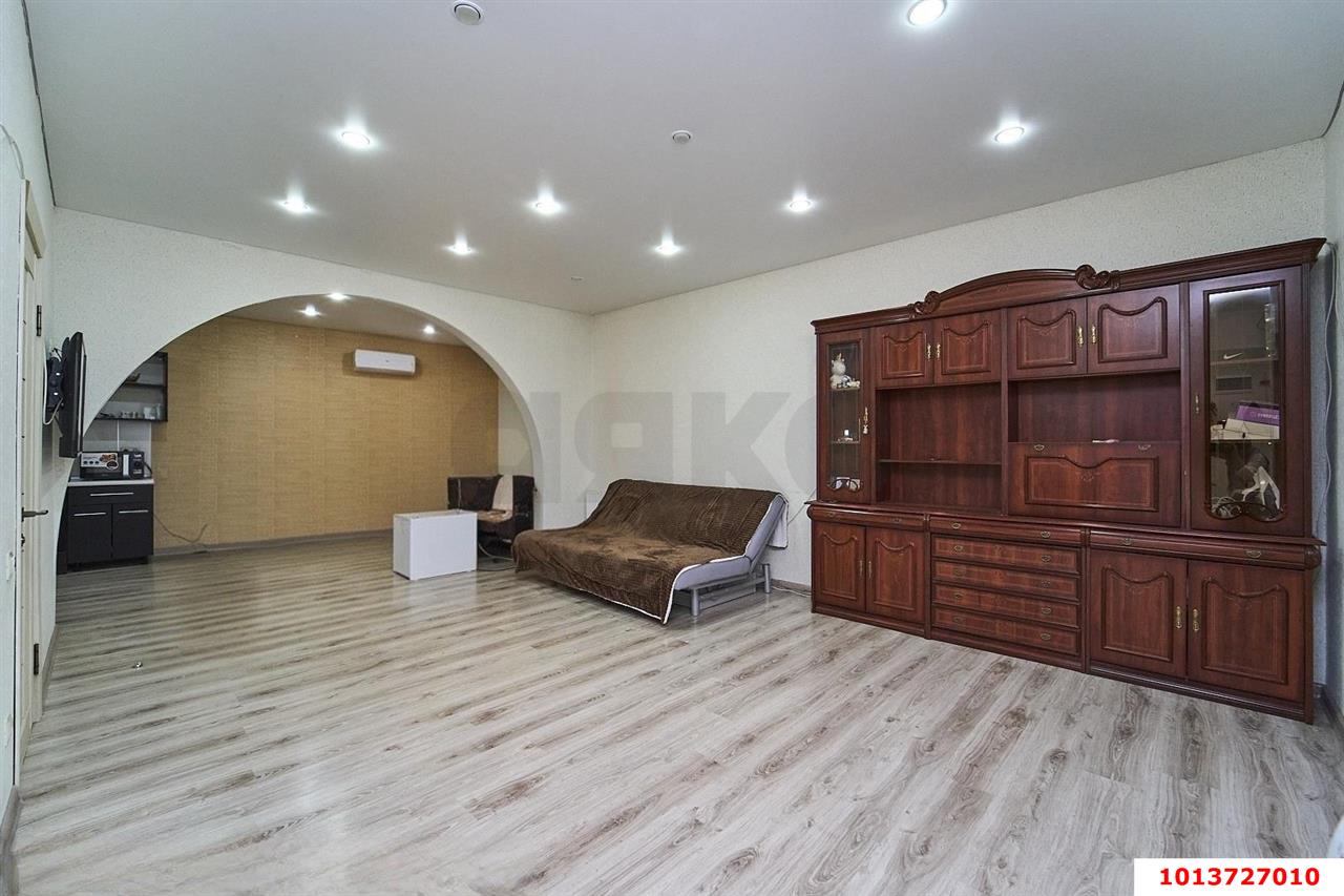 Фото №4: 2-комнатная квартира 68 м² - Краснодар, Центральный внутригородской округ, ЖК Одесский, мкр. Центральный, ул. Коммунаров, 270
