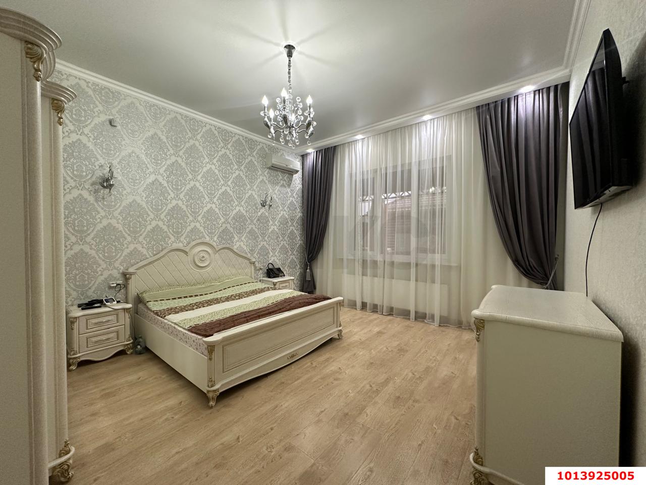 Фото №10: Дом 323 м² + 10 сот. - Лабинск, ул. Славянская, 40