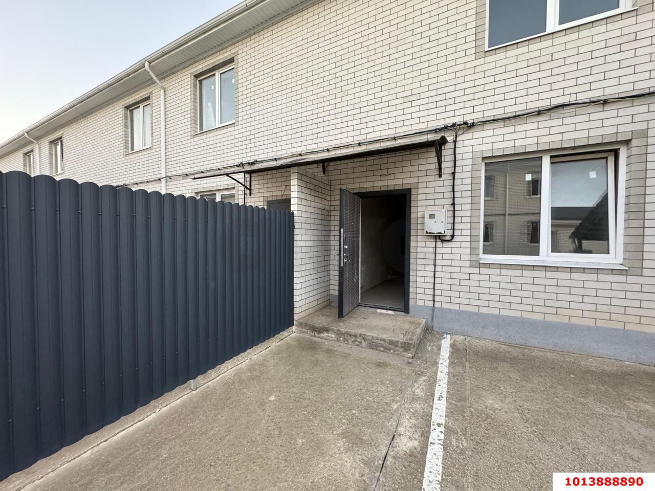 Фото №2: 3-комнатная квартира 91 м² - Пригородный, Карасунский внутригородской округ, мкр. Алтайский, ул. Болгарская, 14к2