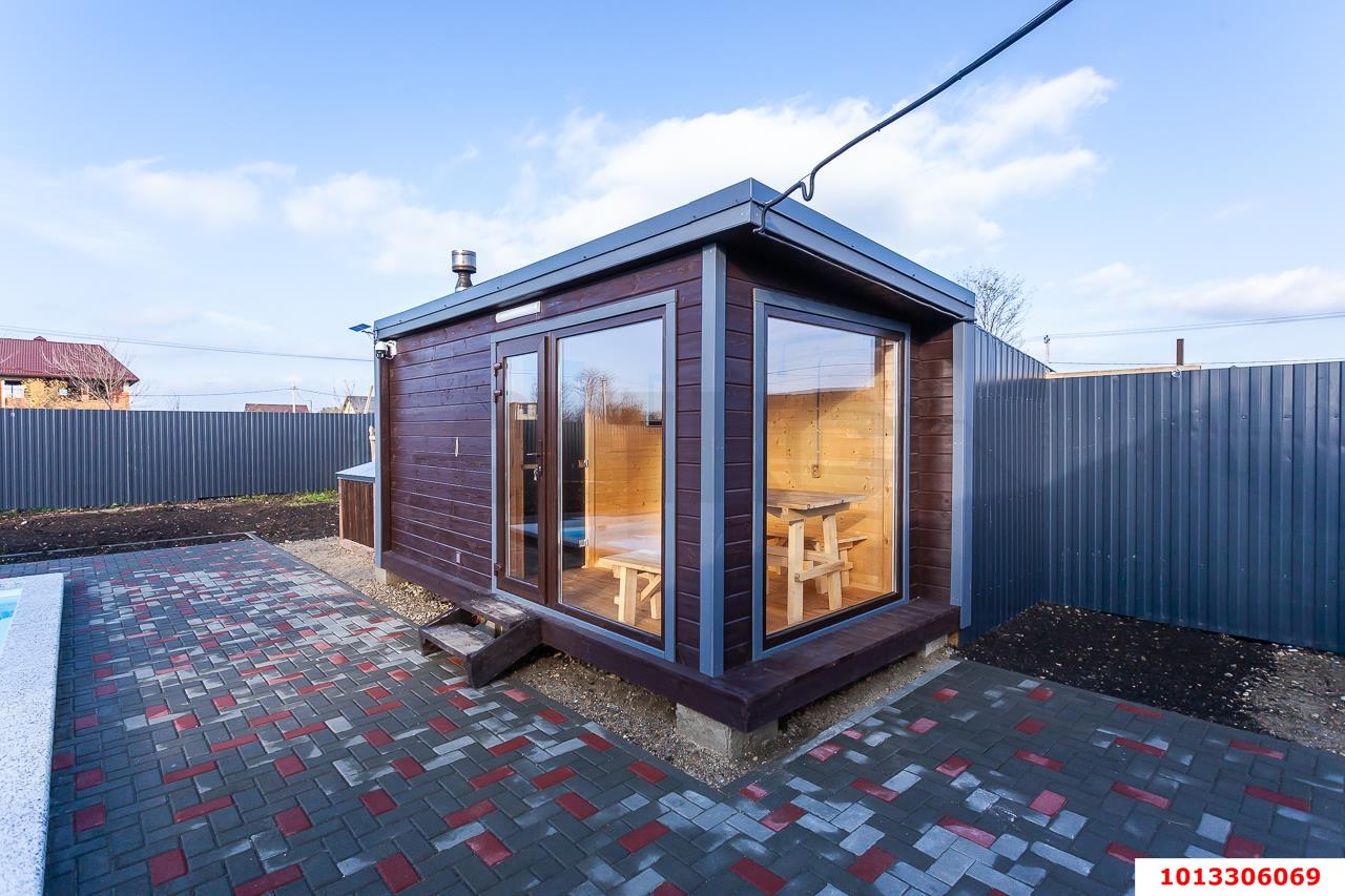 Фото №16: Дом 108 м² + 8 сот. - Октябрьский, мкр. Прикубанский внутригородской округ, ул. Губернаторская