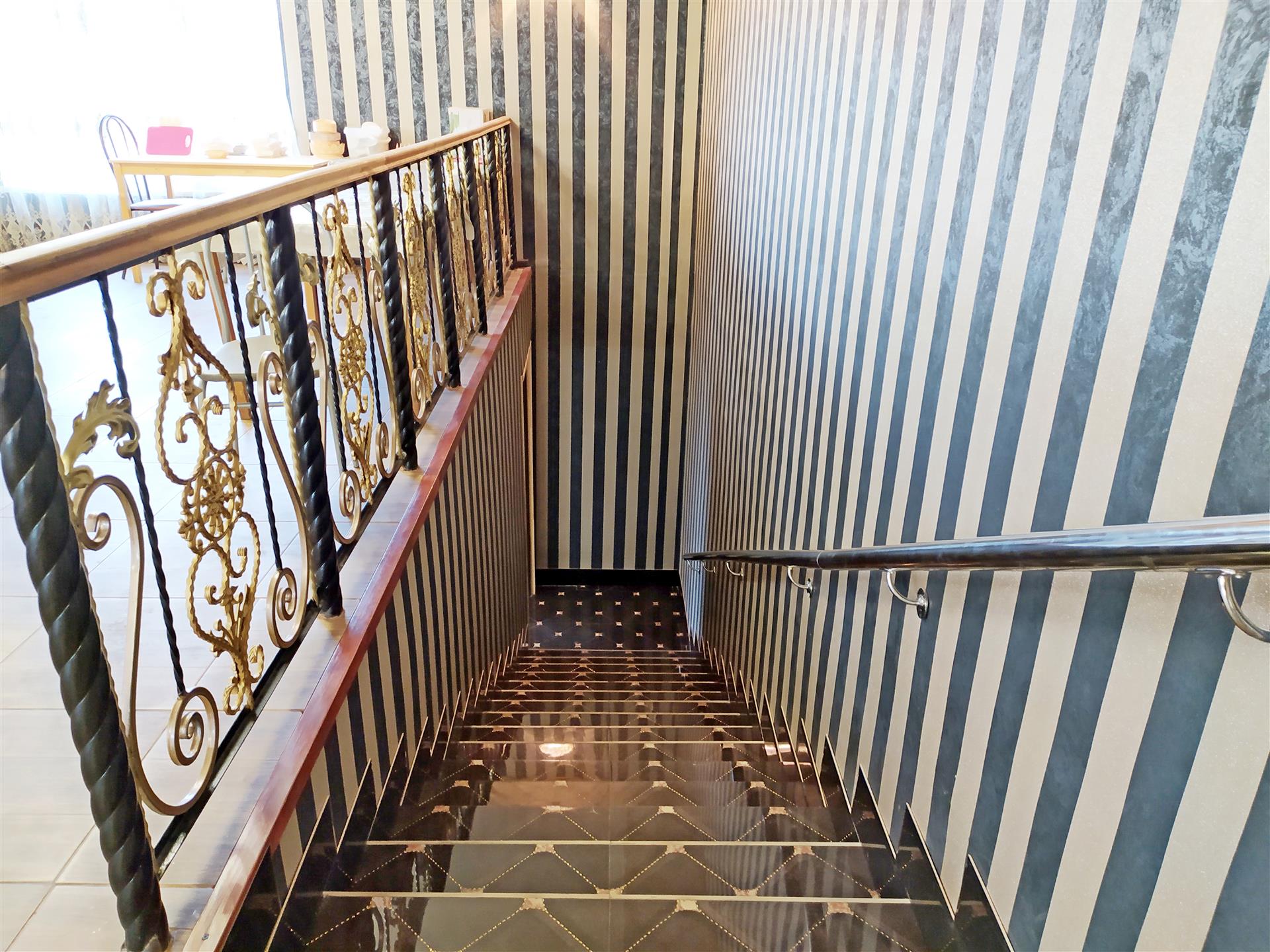 Фото №4: Коммерция 415 м² - Шенджий, Прикубанский внутригородской округ, мкр. жилой комплекс Западный Город, ул. Шоссейная, 30