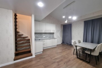 Фото №1: 3-комнатная квартира 105 м² - Краснодар, мкр. Музыкальный, ул. имени Ф.И. Шаляпина, 31А