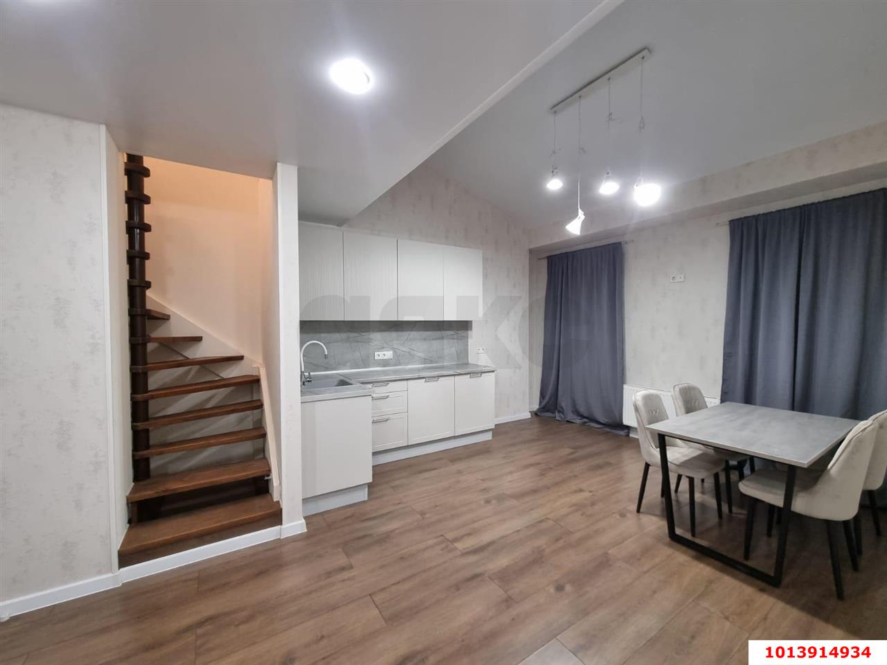 Фото №1: 3-комнатная квартира 105 м² - Краснодар, Музыкальный, ул. имени Ф.И. Шаляпина, 31А