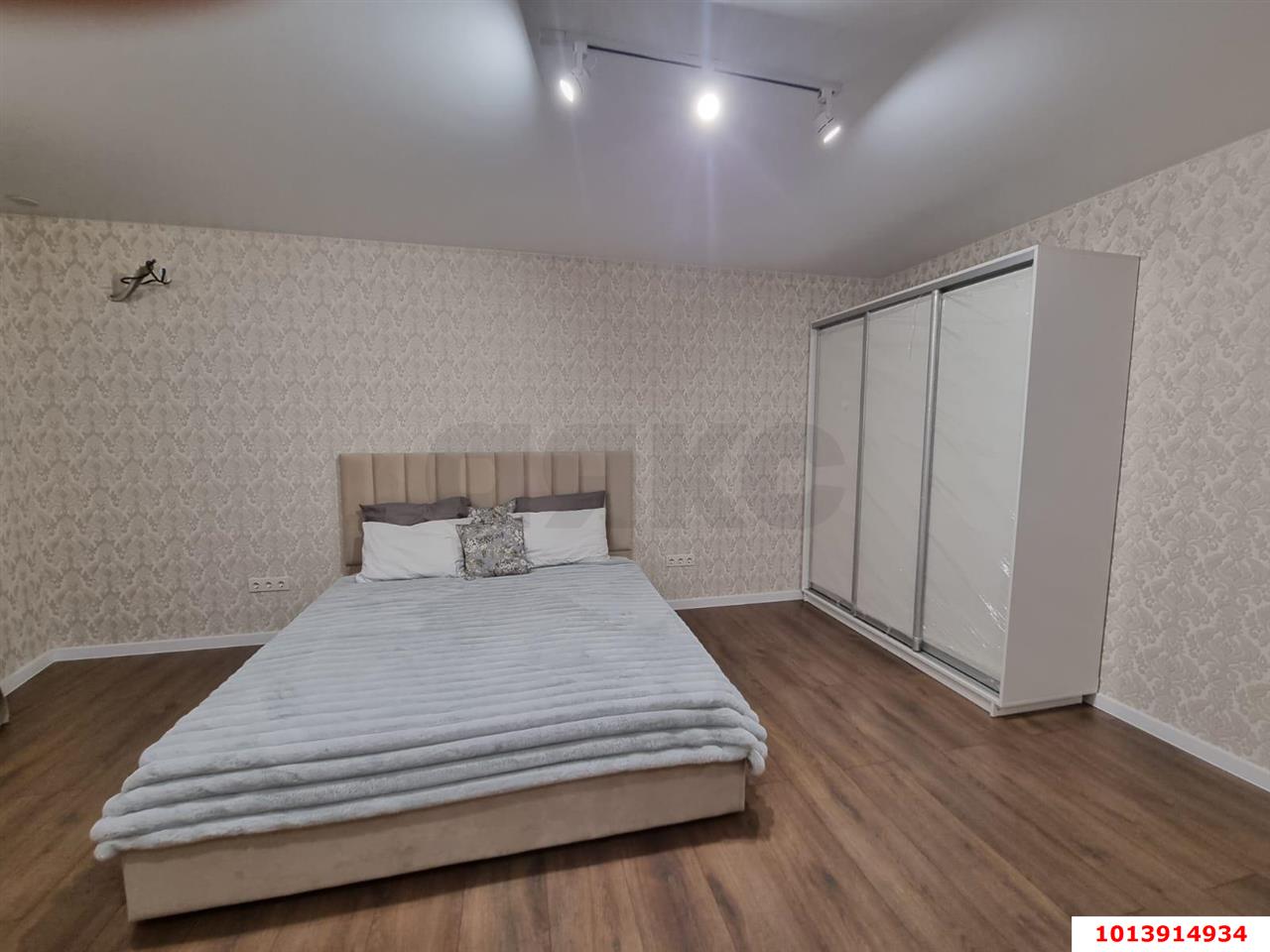 Фото №5: 3-комнатная квартира 105 м² - Краснодар, Прикубанский внутригородской округ, Завод Радиоизмерительных Приборов, мкр. Музыкальный, ул. имени Ф.И. Шаляпина, 31А