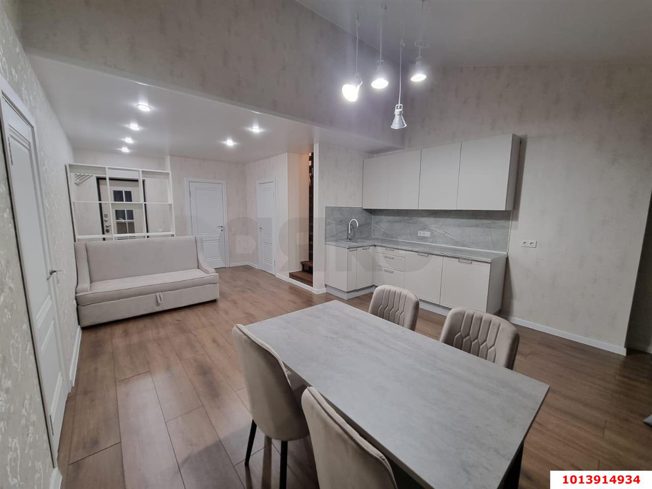 Фото №2: 3-комнатная квартира 105 м² - Краснодар, Прикубанский внутригородской округ, Завод Радиоизмерительных Приборов, мкр. Музыкальный, ул. имени Ф.И. Шаляпина, 31А