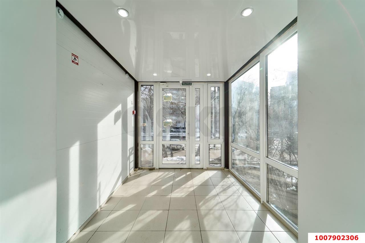 Фото №2: Студия 69 м² - Краснодар, Фестивальный, ул. имени Тургенева, 183