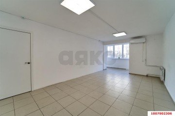 Фото №1: Студия 69 м² - Краснодар, мкр. Фестивальный, ул. имени Тургенева, 183