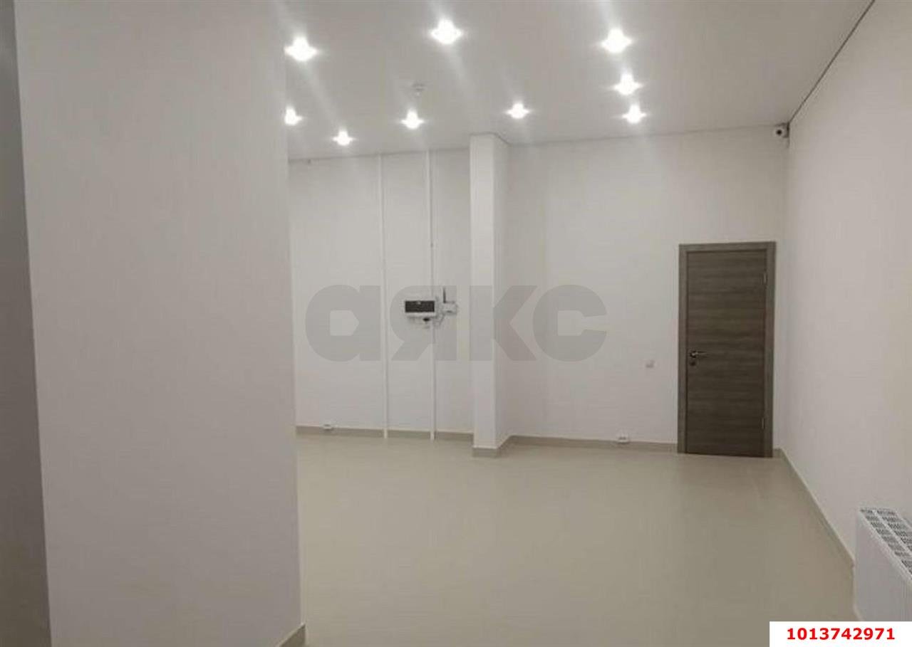 Фото №7: Офисное помещение 74 м² - Краснодар, жилой комплекс Символ, ул. Командорская, 9/1