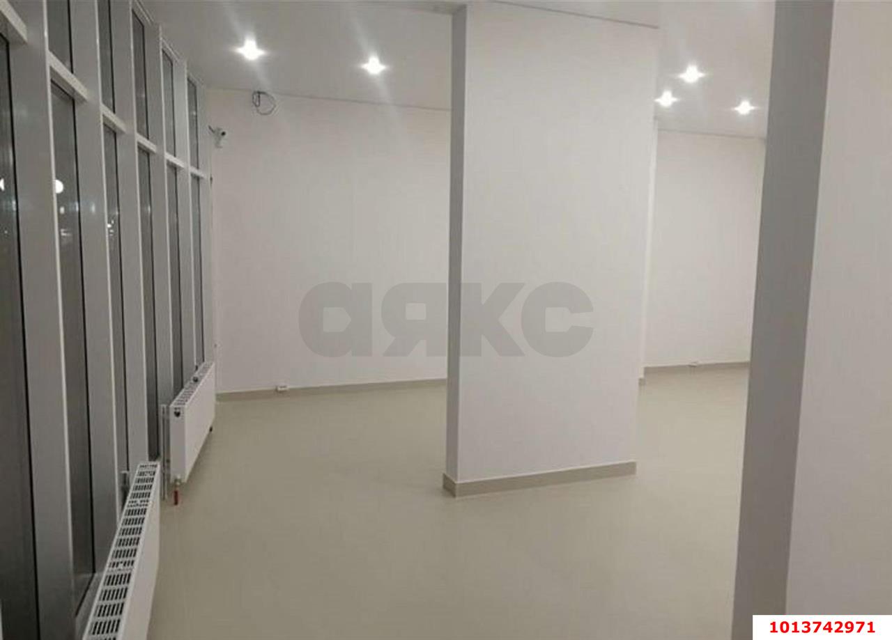 Фото №6: Офисное помещение 74 м² - Краснодар, жилой комплекс Символ, ул. Командорская, 9/1