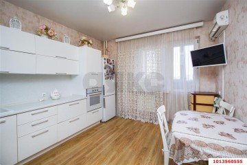 Фото №1: 1-комнатная квартира 50 м² - Краснодар, мкр. Центральный, ул. Фабричная, 10