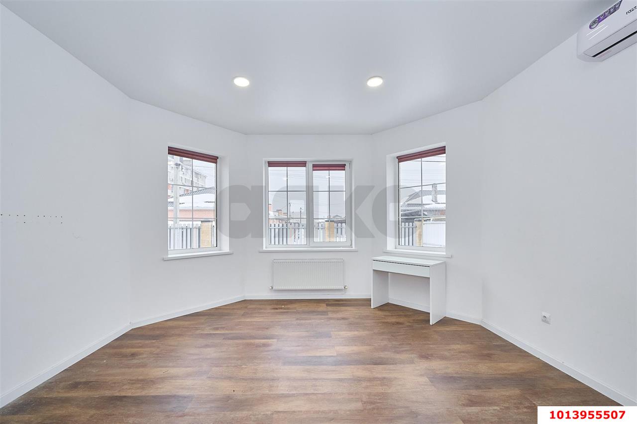 Фото №6: Дом 220 м² + 6.15 сот. - Ленина, ул. имени Маршала Жукова, 50