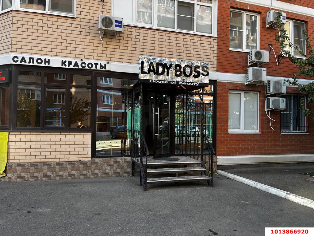 Фото №4: Торговое помещение 45 м² - Краснодар, жилой комплекс Любимый Дом, ул. Московская, 133к2