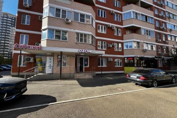 Фото №2: Торговое помещение 45 м² - Краснодар, мкр. жилой комплекс Любимый Дом, ул. Московская, 133к2