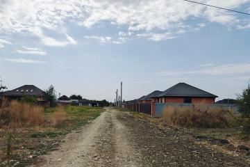 Фото №1: Земельный участок 8 сот. - Козет, мкр. Юбилейный, ул. Спортивная, 33