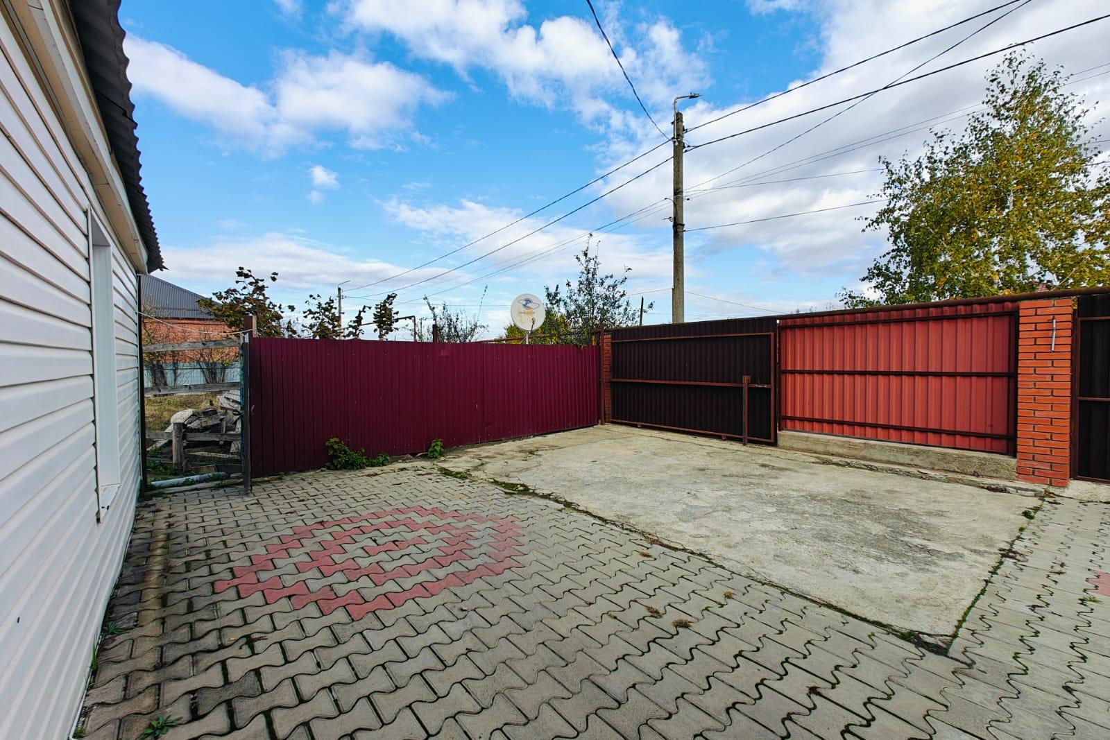 Фото №2: Дом 120 м² + 12 сот. - Понежукай, Прикубанский внутригородской округ, Прикубанский внутригородской округ, Завод Радиоизмерительных Приборов, жилой комплекс Времена Года 3, мкр. имени Петра Метальникова, ул. Майкопская, 9