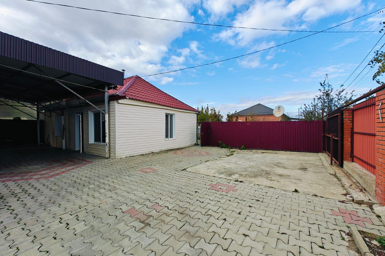 Фото №3: Дом 120 м² + 12 сот. - Понежукай, Прикубанский внутригородской округ, Прикубанский внутригородской округ, Завод Радиоизмерительных Приборов, жилой комплекс Времена Года 3, мкр. имени Петра Метальникова, ул. Майкопская, 9