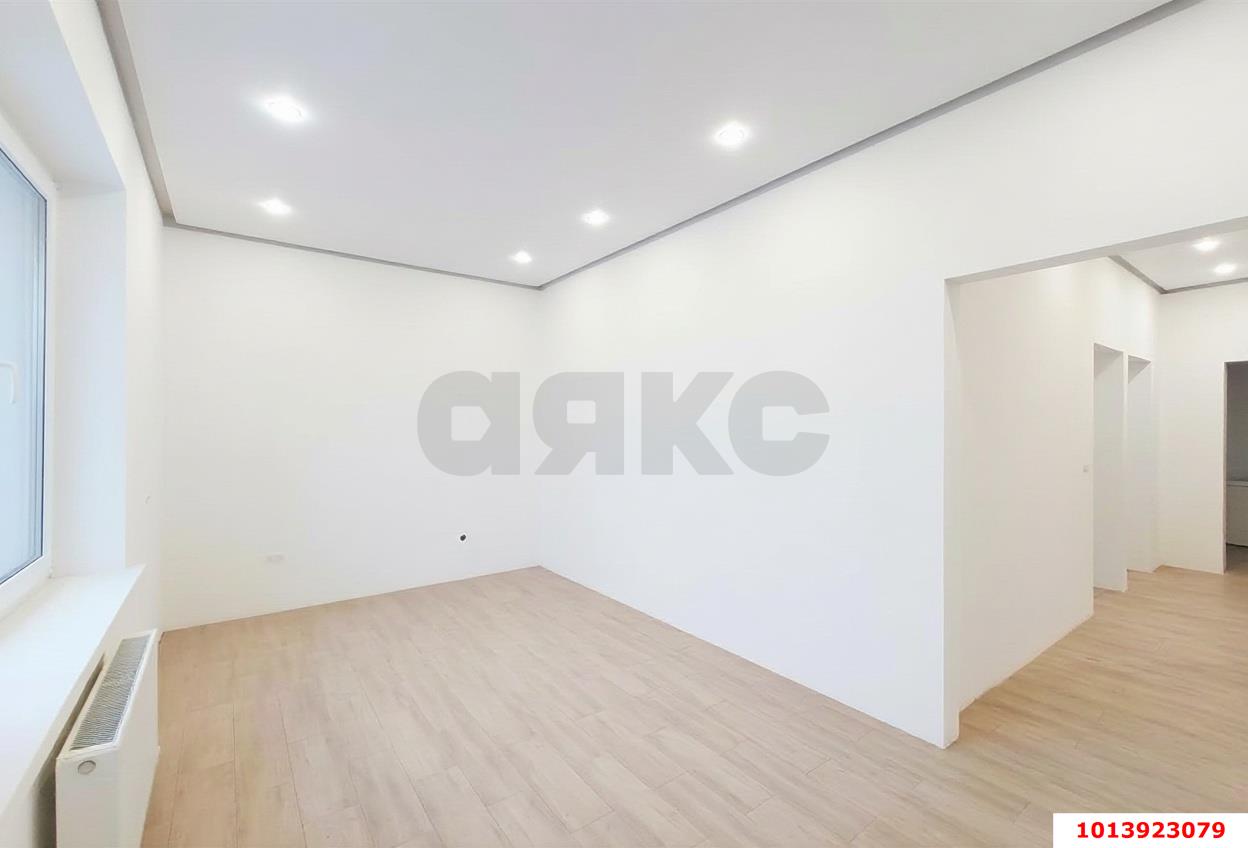 Фото №6: Дом <span class="whitespace-nowrap">77 м²</span> <span class="whitespace-nowrap">+ 7 сот.</span>, <span class="whitespace-nowrap">1 эт.</span> - Ивановская, ул. Красная, 42
