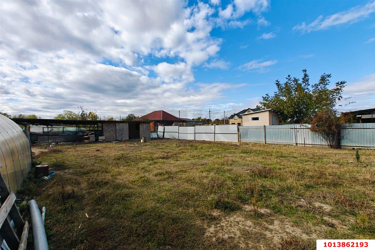 Фото №3: Земельный участок под ИЖС - Понежукай, Прикубанский внутригородской округ, Прикубанский внутригородской округ, Завод Радиоизмерительных Приборов, жилой комплекс Времена Года 3, мкр. имени Петра Метальникова, ул. Майкопская, 9