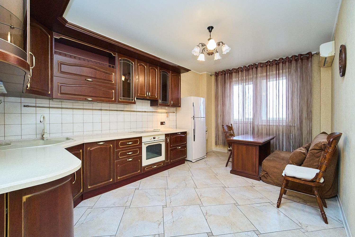 Фото №1: 2-комнатная квартира 90 м² - Краснодар, ул. Промышленная, 19/2